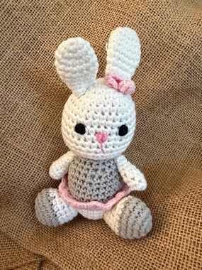 Ballerina Tutu Pink & White Bunny Rattle 4" Hand crocheted Zubels EUC